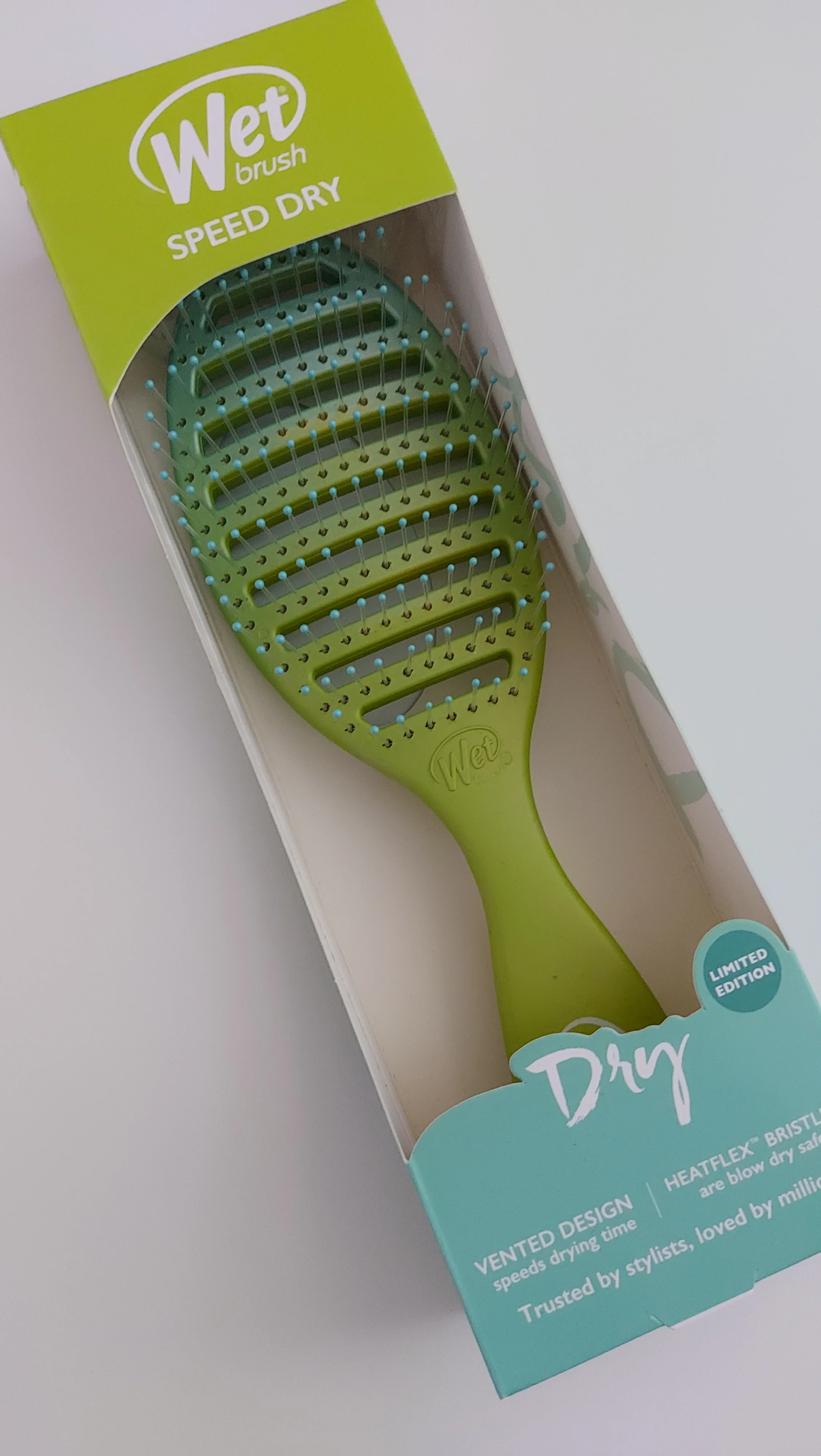 WetBrush Pro Green Speed Dry Brush & Hair Grip - Image 4